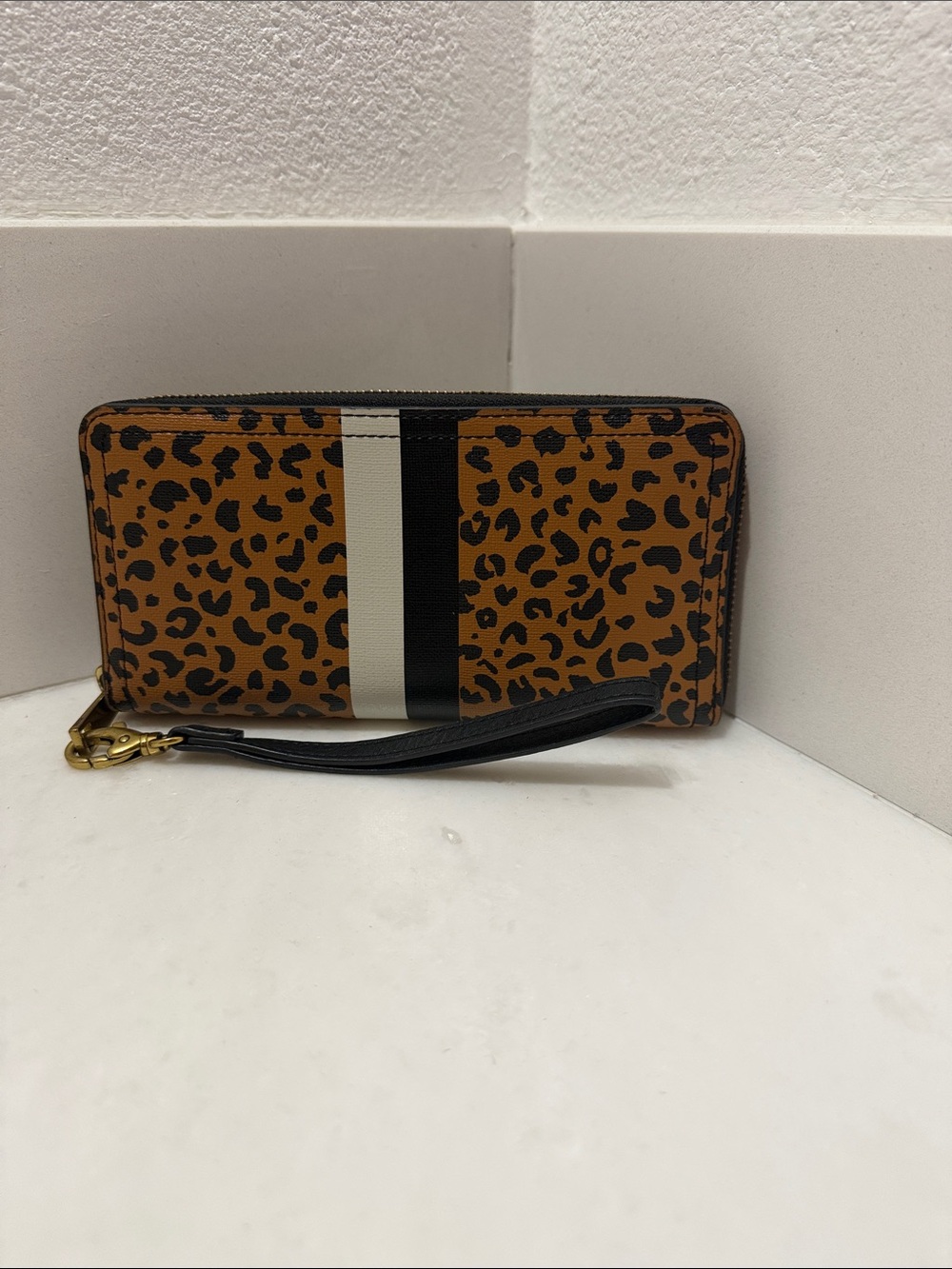 Fossil Brown Leopard Print Zip Wallet with Black and Cream Stripes